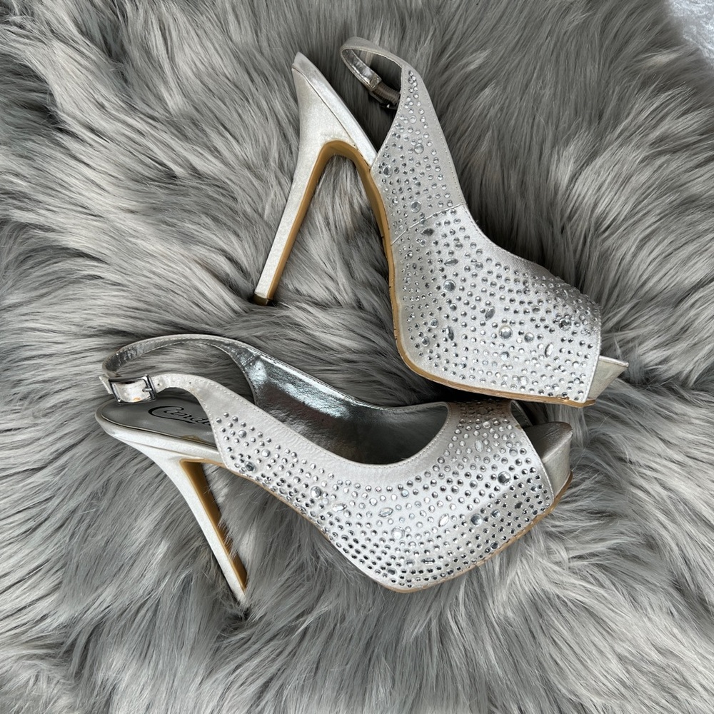 SOLD - NWOT Candie's Catiara Rhinestone Heels - Silver, Size 9 - Picture 7 of 11